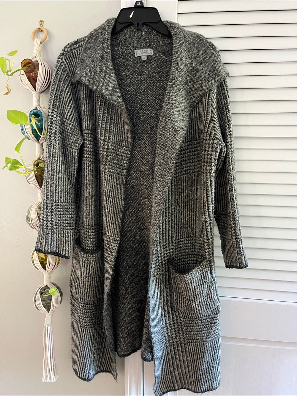 Joseph A. Gray Color Block Cardigan Size Small Like New